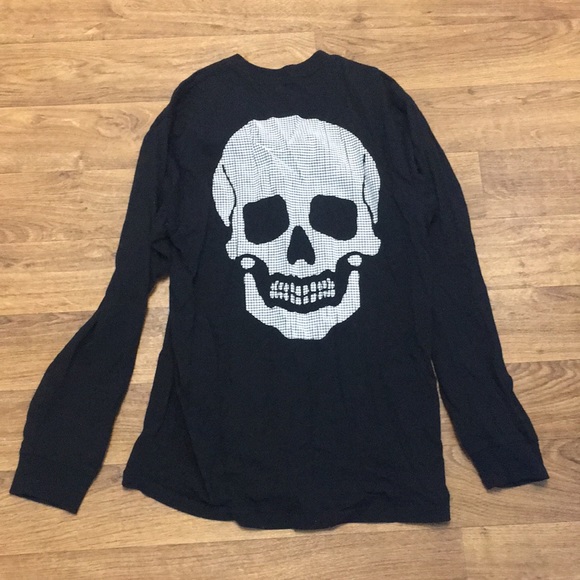 Vans Other - VANS SKULL LONG SLEEVE POCKET TEE